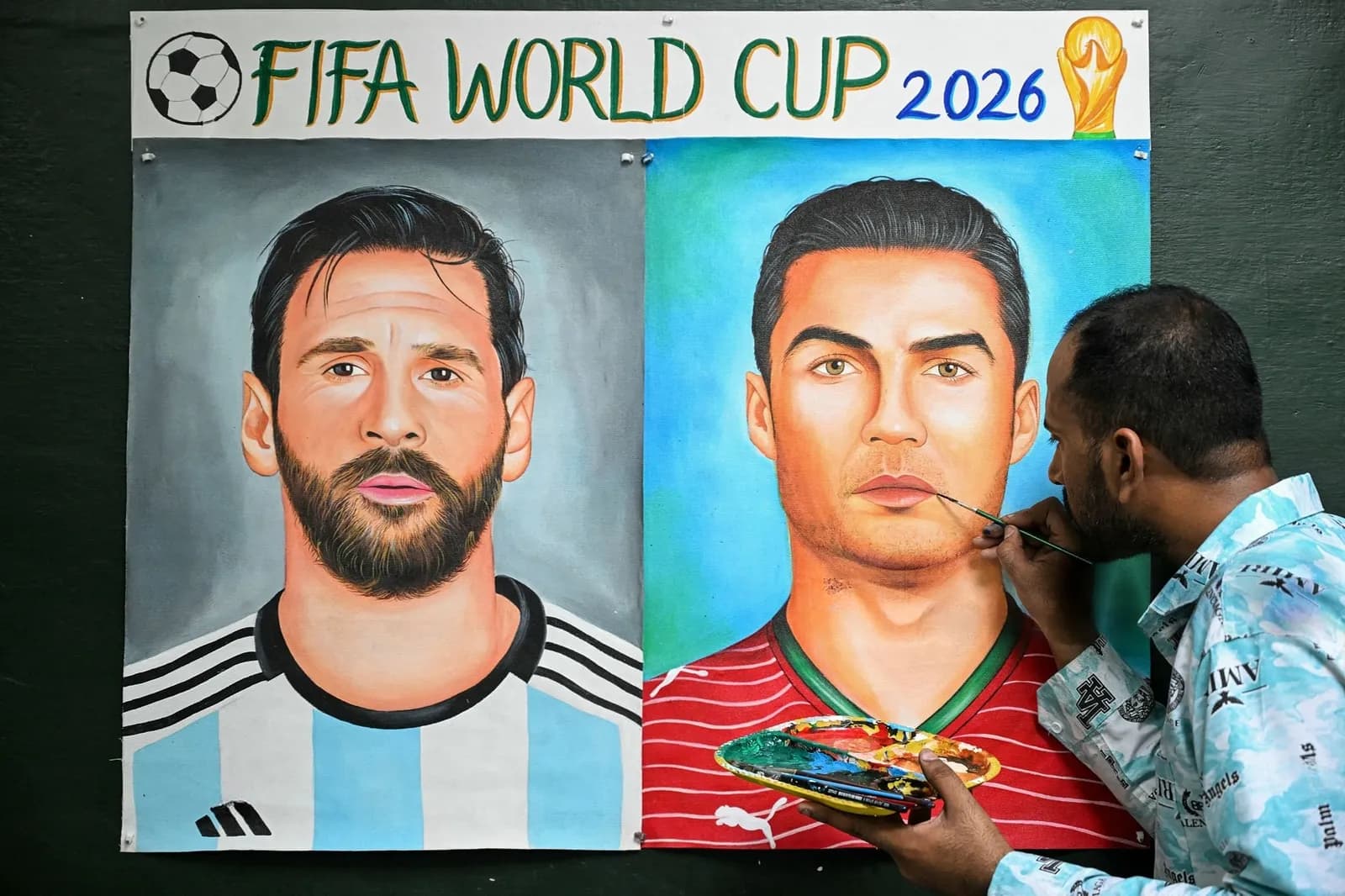 Messi Ronaldo.jpeg