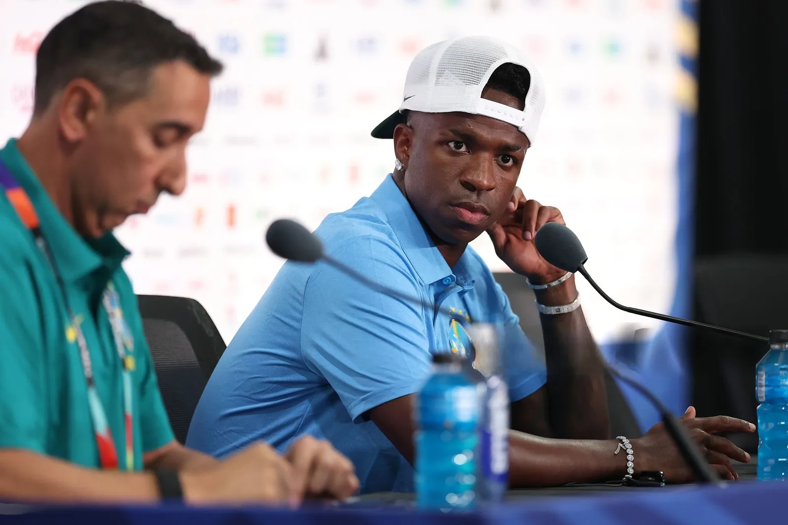 vinicius psg.jpeg